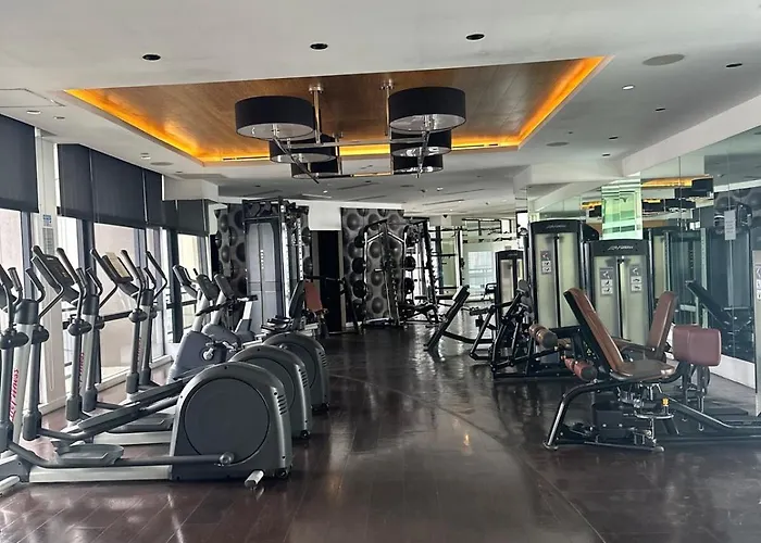 Sunset View 1 Bedroom With Balcony Free Pool&gym Access
